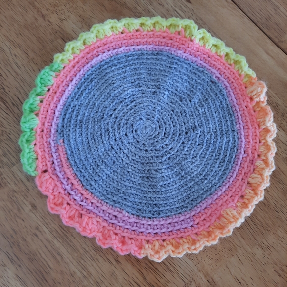 Colourful Neon Round Knit Table Doilies - Picture 4 of 10
